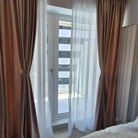 Alezzi Odyssey Mamaia Nord *