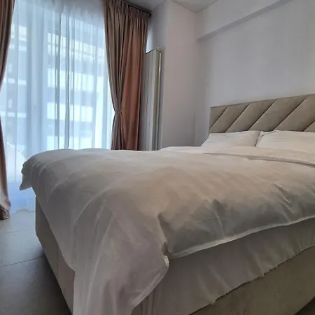 Alezzi Odyssey Mamaia Nord شقة