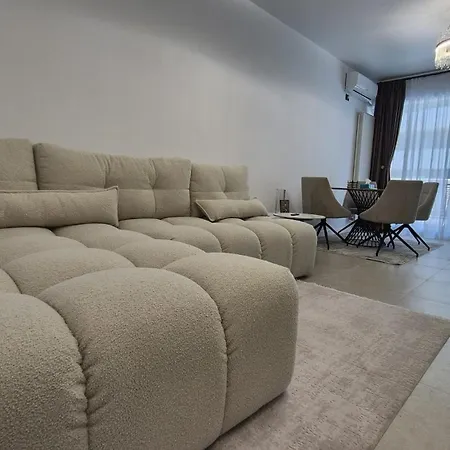 Alezzi Odyssey Mamaia Nord شقة